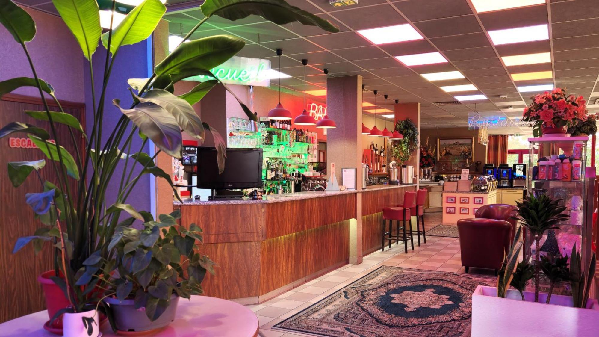 Hotel Siatel Besancon Chateaufarine Екстериор снимка